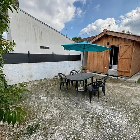 Maison Avec Terrasse & Parking Bacalan Guest house Bordeaux