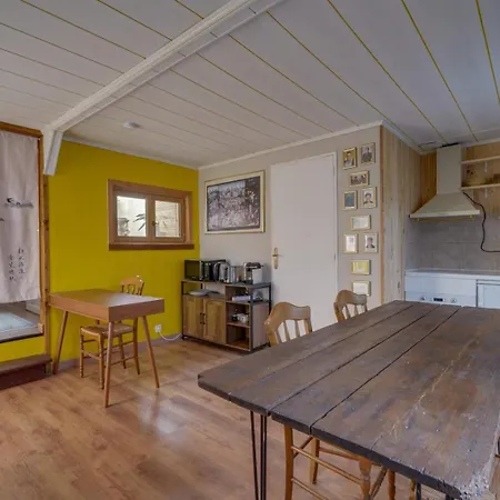 Guest house Maison Avec Terrasse & Parking Bacalan Bordeaux