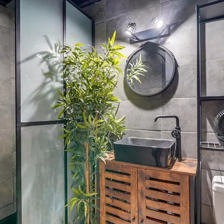 Maison Avec Terrasse & Parking Bacalan